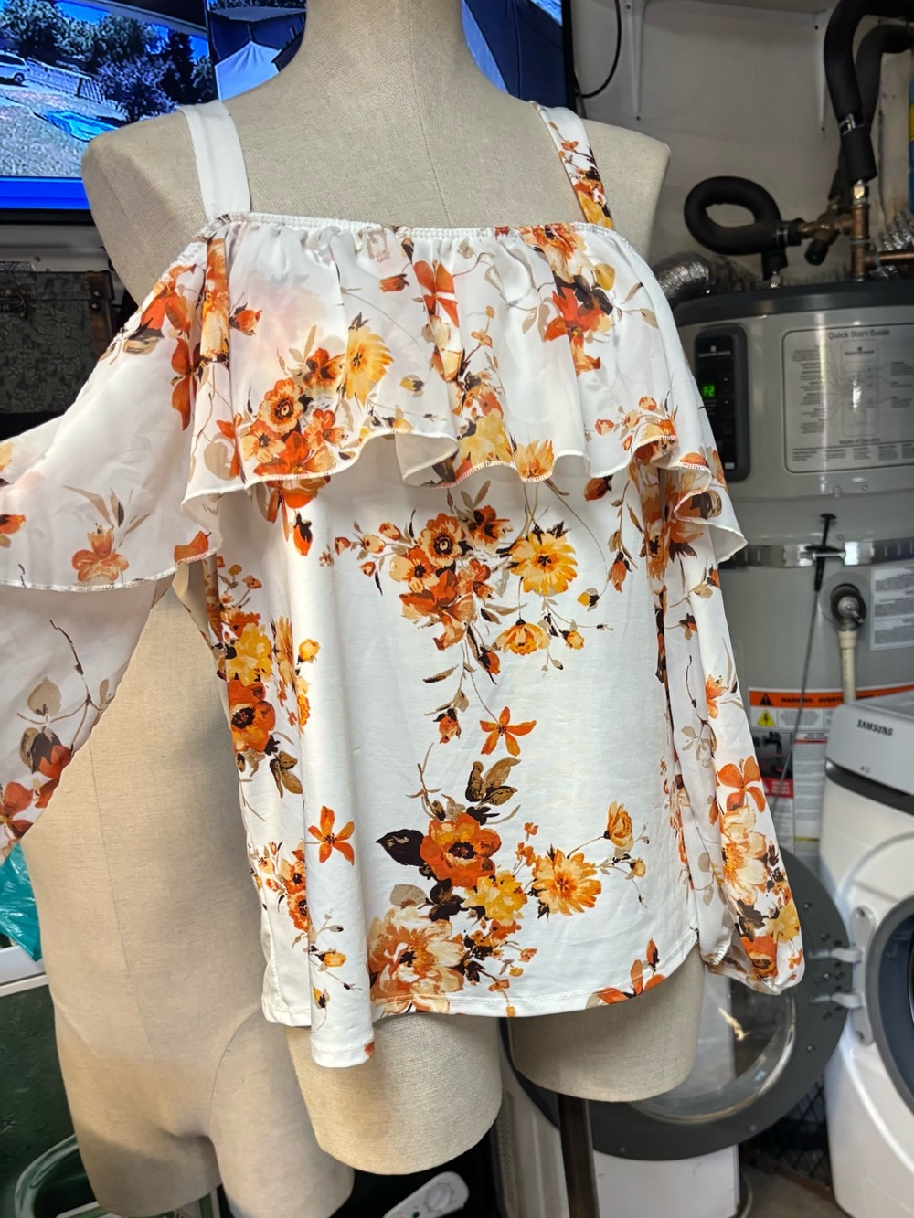 PerSeption Concept White Floral Off-Shoulder Ruffle Blouse